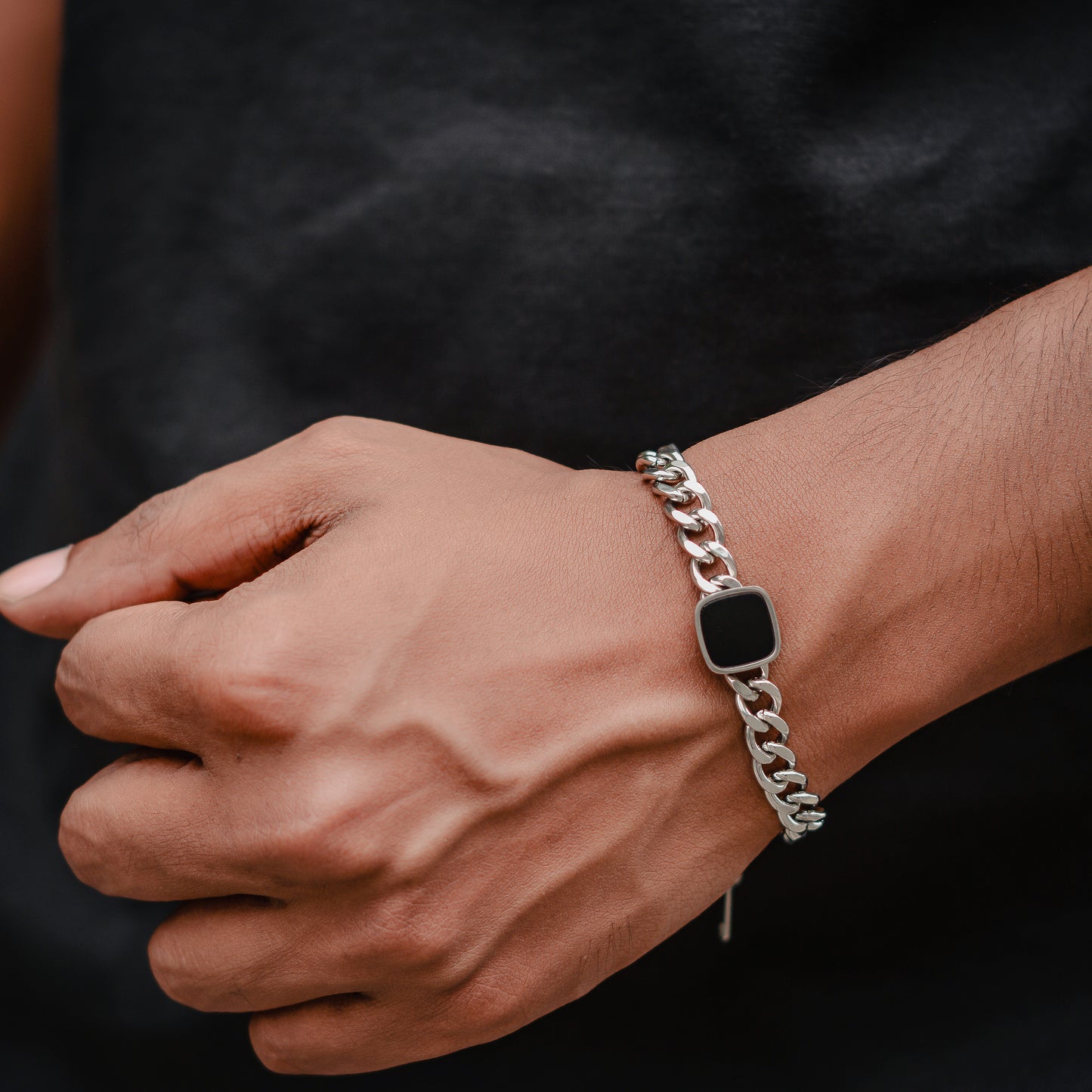 Aqua-street Waterproof Onyx Studded Chain Link Bracelet