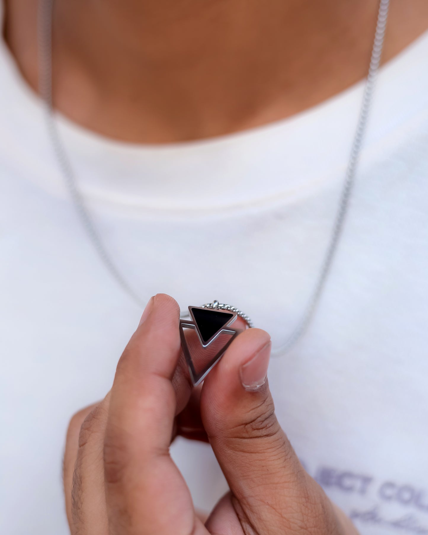 MonoV Necklace