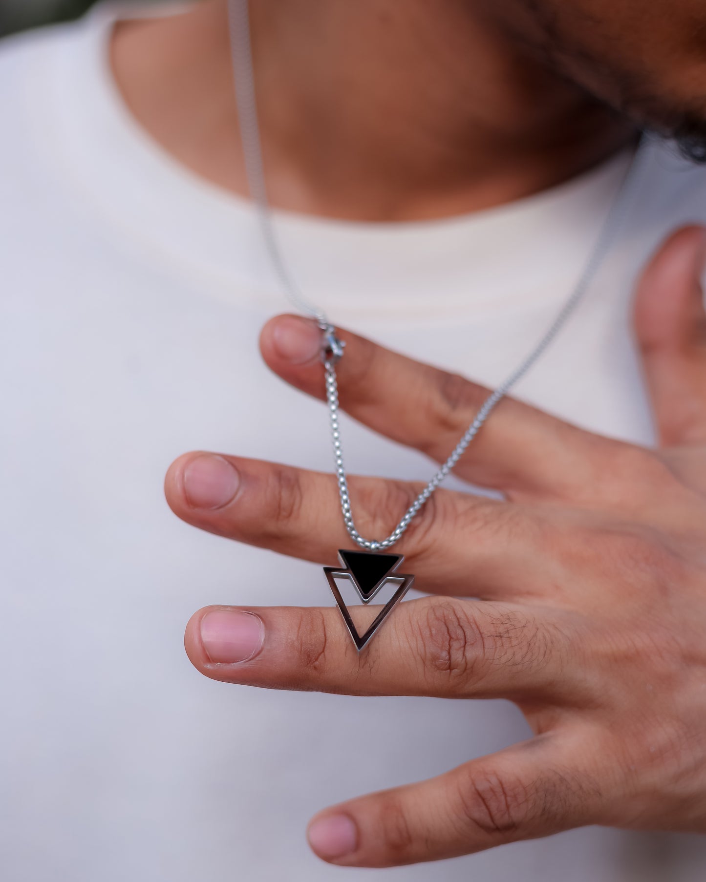MonoV Necklace