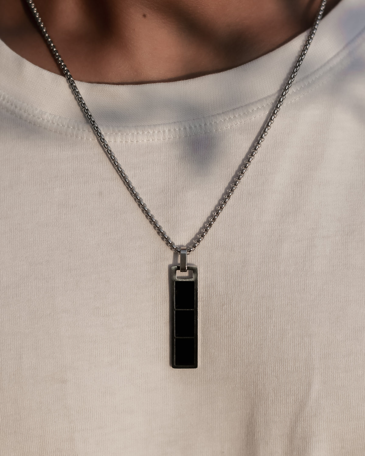 Noir Edge Bar Pendant